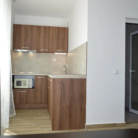 Summerhouse * Lozenets